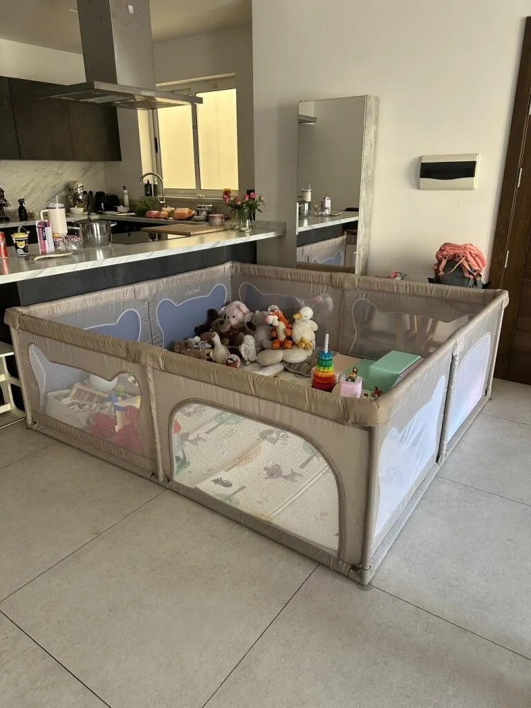 XLarge Baby Playpen – Excellent Condition