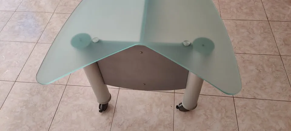 Triangular glass table / desk